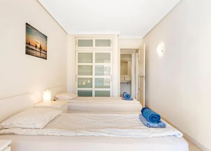 Bright And Welcoming Puerto de Santiago (Tenerife)